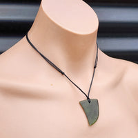 NZ Greenstone Pounamu Tooth Pendant Necklace (N89)