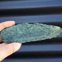 500g Raw New Zealand Greenstone / Pounamu Carving Slices (R14B25)