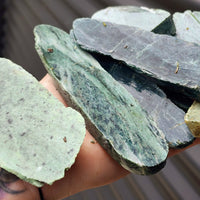 1kg Raw New Zealand Greenstone / Pounamu Carving Slices (R14B120)