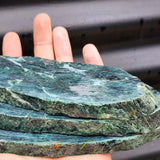 1kg Raw New Zealand Greenstone / Pounamu Carving Slices (R14B89)