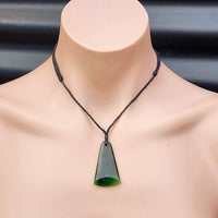 Natural Greenstone Fan Toki Pendant Necklace P5B1